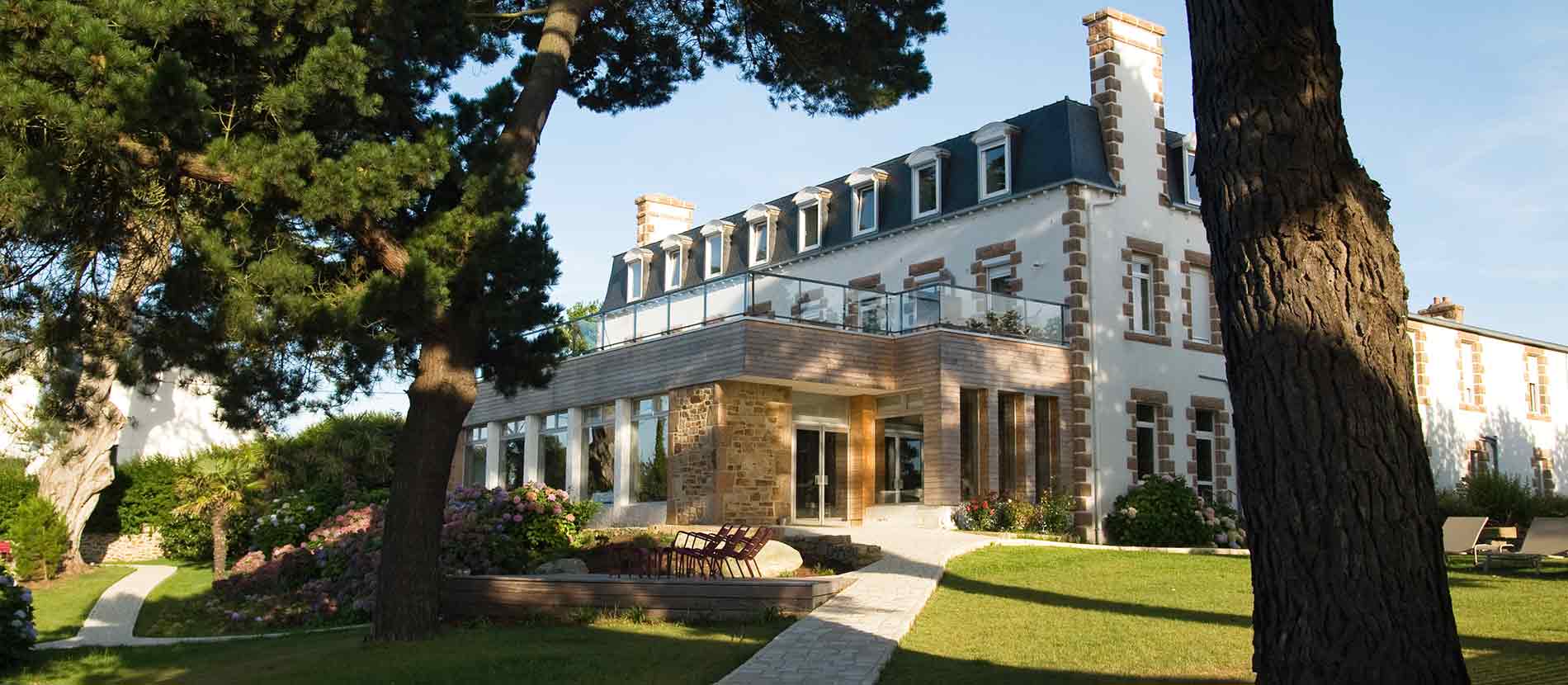 Hôtel Les Costans : établissement de charme à Perros-Guirec